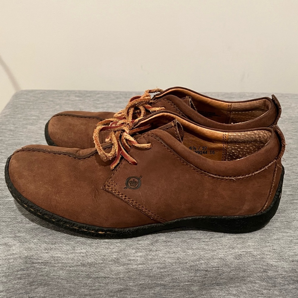 Born Concept Brown Nubuck Leather Split Toe Casual Oxford Shoes W9244